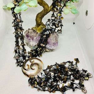 “Tribal love” Artisan crochet & shell necklace